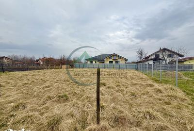 Teren de 517 mp, în Stupini - 2