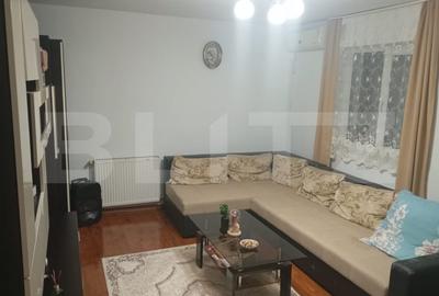 Apartament cu 2 camere decomandat, mobilat în Micro 6