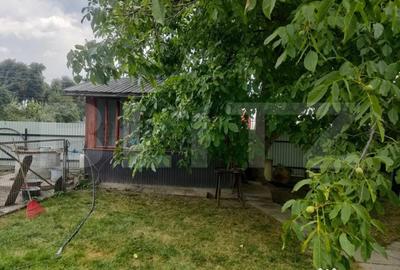 Casă cu 4 camere cu Teren 2190 Mp în Siret - 2
