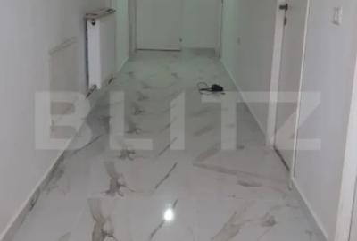 Casă cu 8 camere cu Teren 300 Mp în Central - 2