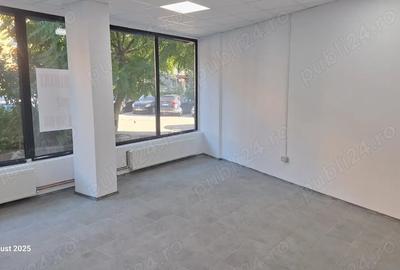 Spațiu comercial, de 700 mp, în Central