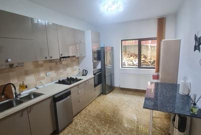 Casă individuală cu 9 camere cu Canalizare în Furnica - 9