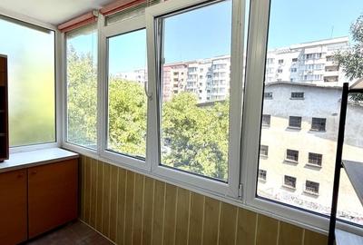 Garsonieră decomandată în Nord