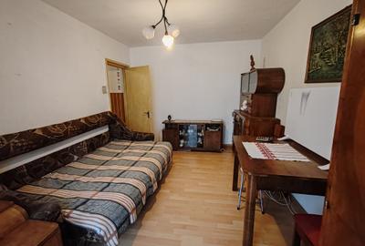 Apartament cu 3 camere decomandat în Astra - 3