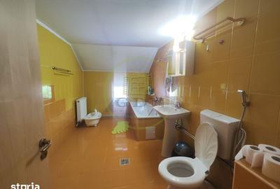 Casă cu 5 camere cu Teren 1073 Mp în Lascăr Catargiu - 11