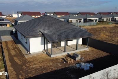 Casă cu 4 camere cu Teren 500 Mp în Tărlungeni
