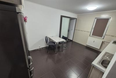 Apartament cu 2 camere decomandat în Gorjului - 1