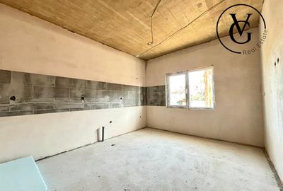 Casă individuală cu 4 camere cu Canalizare în Exterior Est - 4