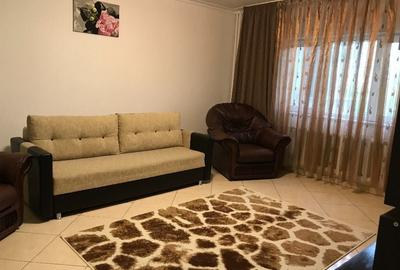 Apartament cu 3 camere decomandat, mobilat în Vitan