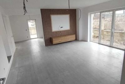 Casă cu 4 camere în Juc-Herghelie