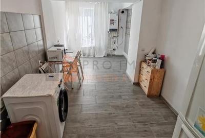Apartament cu 4 camere semidecomandat în 1 Decembrie - 6