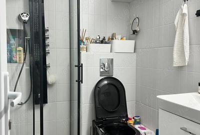 Apartament cu 2 camere decomandat în Lehliu - 1