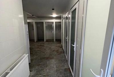 Apartament cu 6 camere decomandat în Exterior Vest