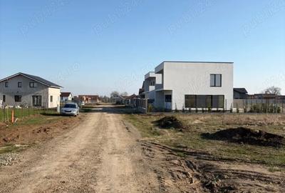Teren de 973 mp, în Giarmata - 2