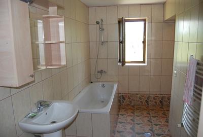 Casă individuală cu 8 camere cu Canalizare în Vârșești - 14