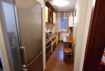 Casă cu 2 camere decomandat în Noua