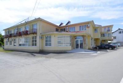 Hotel/Pensiune, de 1,400 mp, în Central - 11