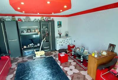Casă cu 6 camere în Ivești - 3