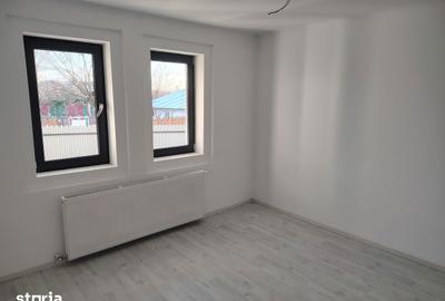 Casă cu 5 camere cu Teren 650 Mp în Braniștea - 9