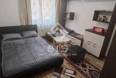 Garsonieră decomandată în Central
