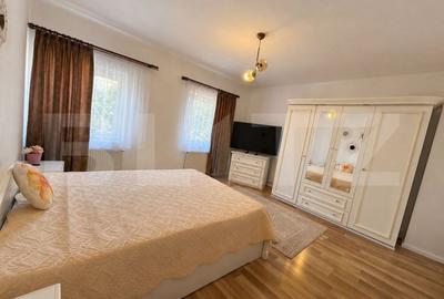 Apartament cu 3 camere semidecomandat, mobilat în Gurghiu