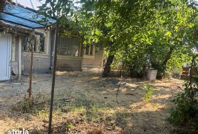 Casă cu 4 camere cu Teren 575 Mp în Cristian