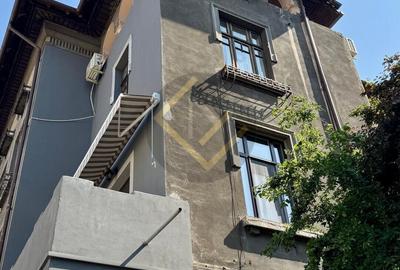 Birou, de 65 mp, în Universitate
