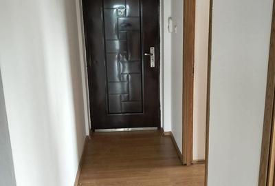 Apartament cu 3 camere decomandat în Trei Stejari - 3