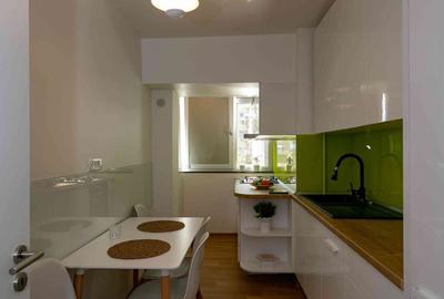 Apartament cu 3 camere decomandat în Victoriei