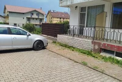 Garsonieră decomandată în Central - 2