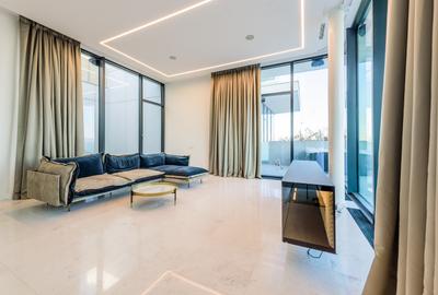 Penthouse cu 4 camere semidecomandat, mobilat în Central - 2