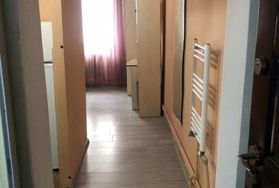 Garsonieră decomandată în Traian - 2