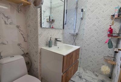 Apartament cu 3 camere semidecomandat în Gheorghe Lazăr