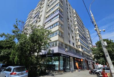 Garsonieră decomandată, mobilată în 1 Mai - 1
