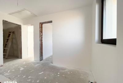 Casă cu 4 camere cu Teren 340 Mp în Moșnița Nouă