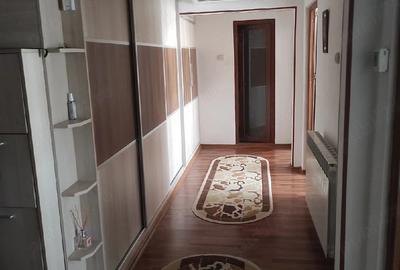 Apartament cu 3 camere decomandat în Abator - 3