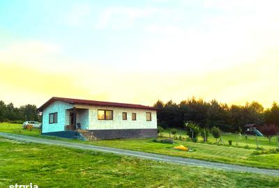 Casă cu 4 camere cu Teren 770 Mp în Covasna