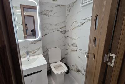Apartament cu 2 camere decomandat în Calea București