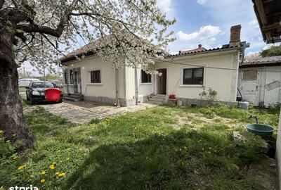 Casă cu 3 camere cu Teren 1320 Mp în Stâlpeni