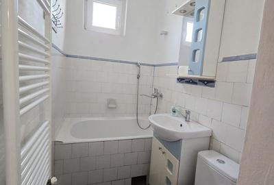 Apartament cu 2 camere nedecomandat în Micro 19