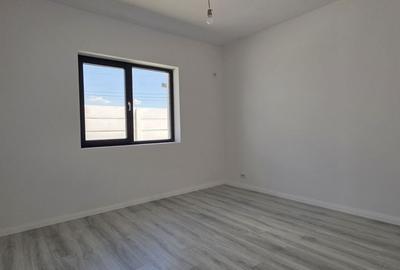 Casă cu 4 camere semidecomandat cu Teren 350 Mp în Clinceni - 13