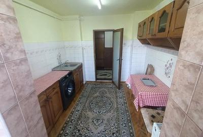 Apartament cu 2 camere semidecomandat în Girocului - 1