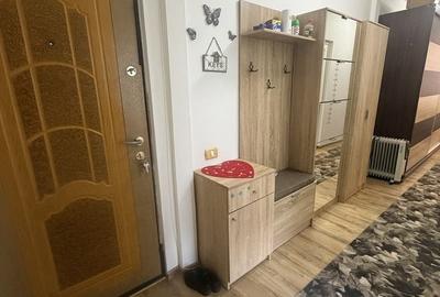 Garsonieră decomandată în Km 4 - 6