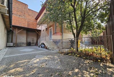 Casă cu 4 camere cu Teren 241 Mp în Central