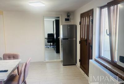 Apartament cu 3 camere decomandat, mobilat în Între Lacuri