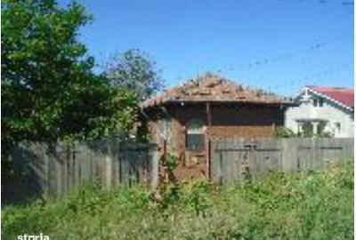 Casă cu 2 camere cu Teren 608 Mp în Central - 2