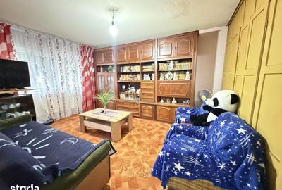 Apartament cu 4 camere decomandat în Central - 1