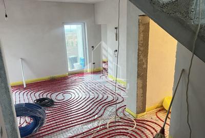 Casă individuală cu 5 camere cu Canalizare în Sânandrei
