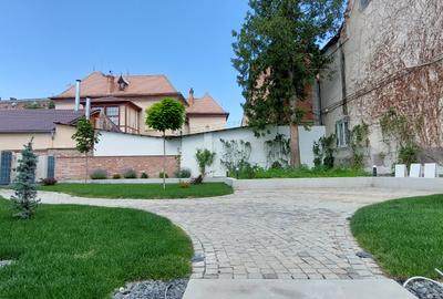 Casă cu 10 camere cu Canalizare în Ultracentral - 2