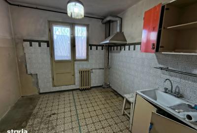 Apartament cu 3 camere decomandat în Berceni - 7